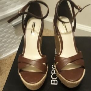 BCBG BG-HOLLY. Platform wedges